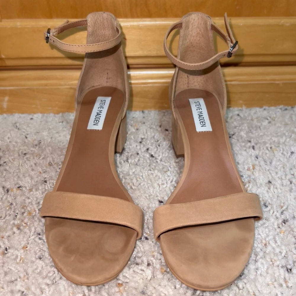 STEVE MADDEN Ireneew Tan Nubuck Heels